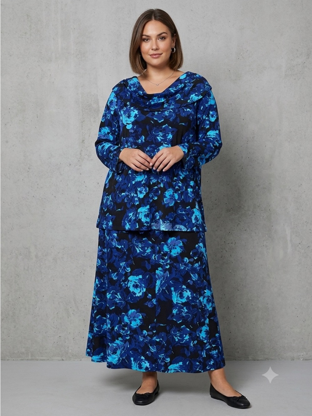 Serengeti Floral 2-Piece Top & Maxi Skirt Set Size 3X Blue Black Stretchy 3/4 sl